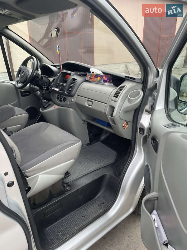 Вантажний фургон Opel Vivaro 2010 в Борисполі