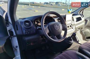 Мінівен Opel Vivaro 2016 в Львові