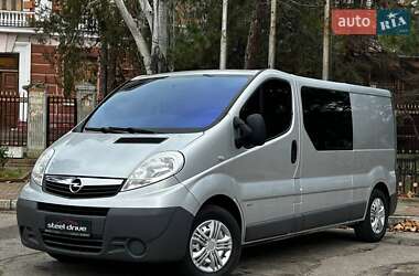 Минивэн Opel Vivaro 2013 в Николаеве