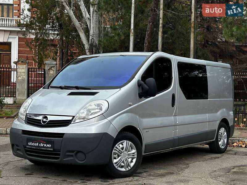 Opel Vivaro 2013