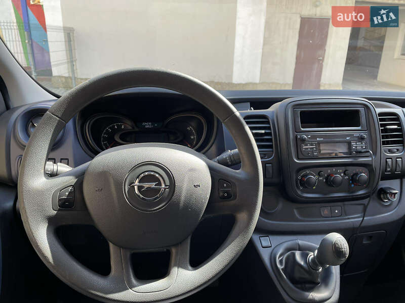 Вантажопасажирський фургон Opel Vivaro 2018 в Львові