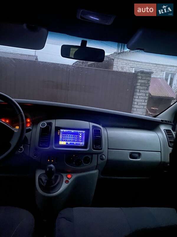 Opel Vivaro 2003 Opel Vivaro 2003