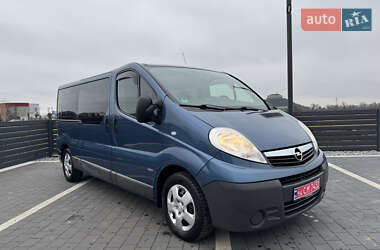 Мінівен Opel Vivaro 2013 в Мукачевому