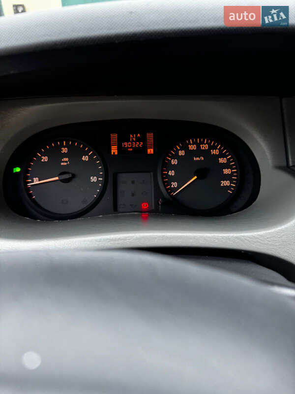 Мінівен Opel Vivaro 2008 в Рівному