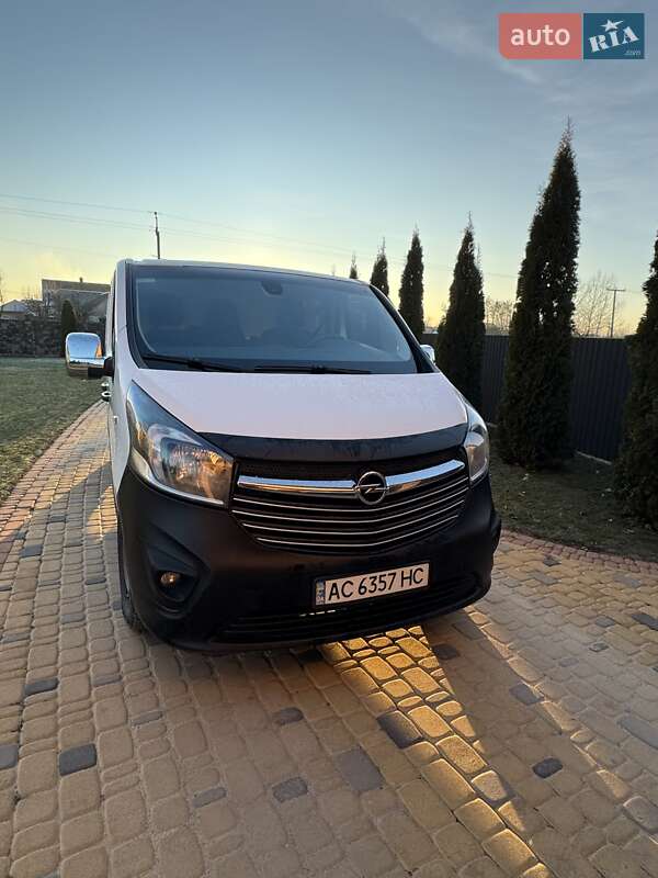 Opel Vivaro 2015
