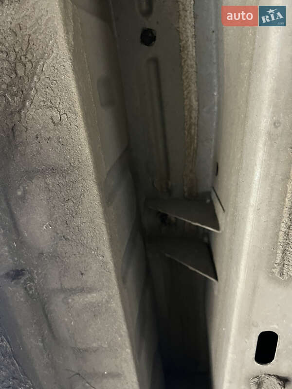 Грузопассажирский фургон Opel Vivaro 2013 в Киеве фото 36 Грузопассажирский фургон Opel Vivaro 2013 в Киеве