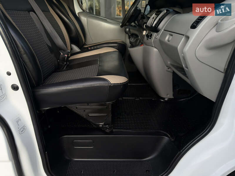 Минивэн Opel Vivaro 2007 в Черновцах фото 40 Минивэн Opel Vivaro 2007 в Черновцах