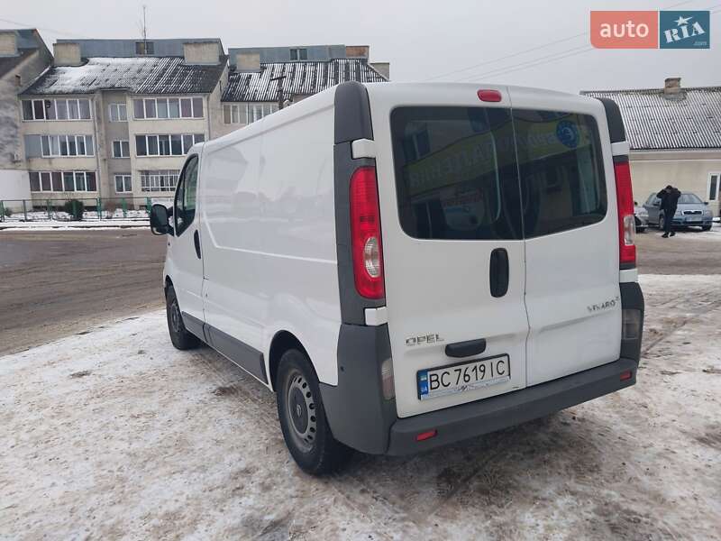 Грузопассажирский фургон Opel Vivaro 2013 в Жидачове