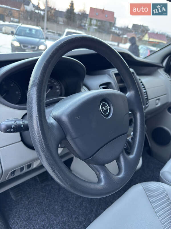 Минивэн Opel Vivaro 2012 в Луцке фото 42 Минивэн Opel Vivaro 2012 в Луцке