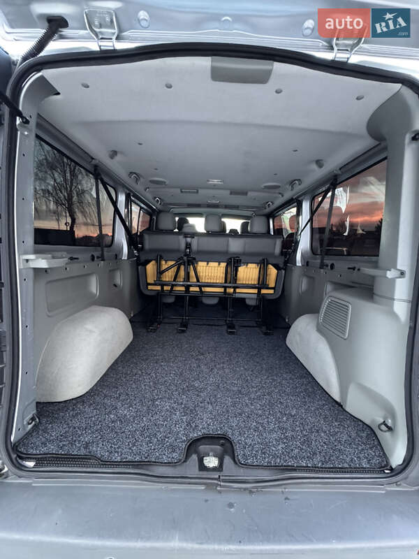 Минивэн Opel Vivaro 2012 в Луцке фото 68 Минивэн Opel Vivaro 2012 в Луцке