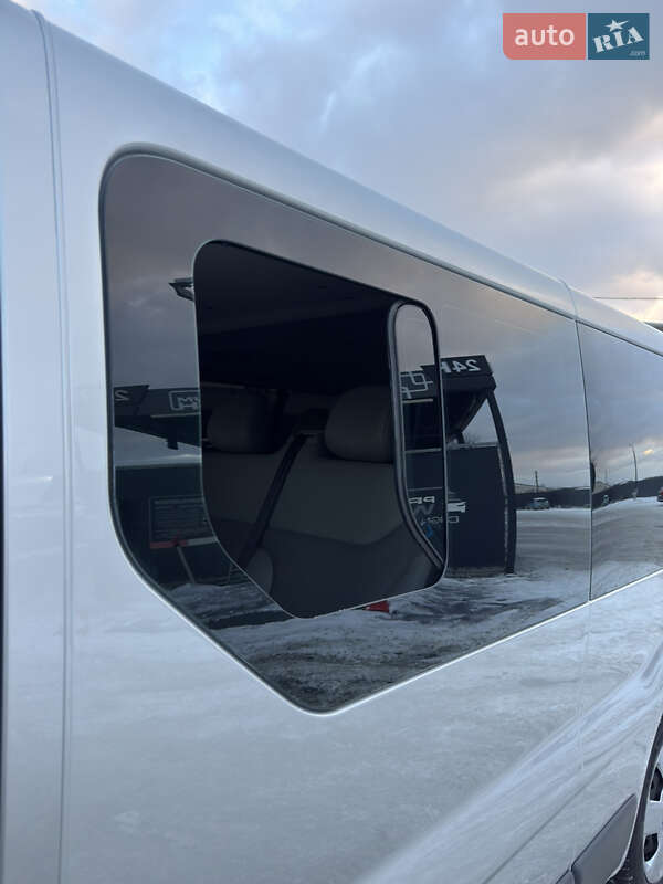 Минивэн Opel Vivaro 2012 в Луцке фото 71 Минивэн Opel Vivaro 2012 в Луцке