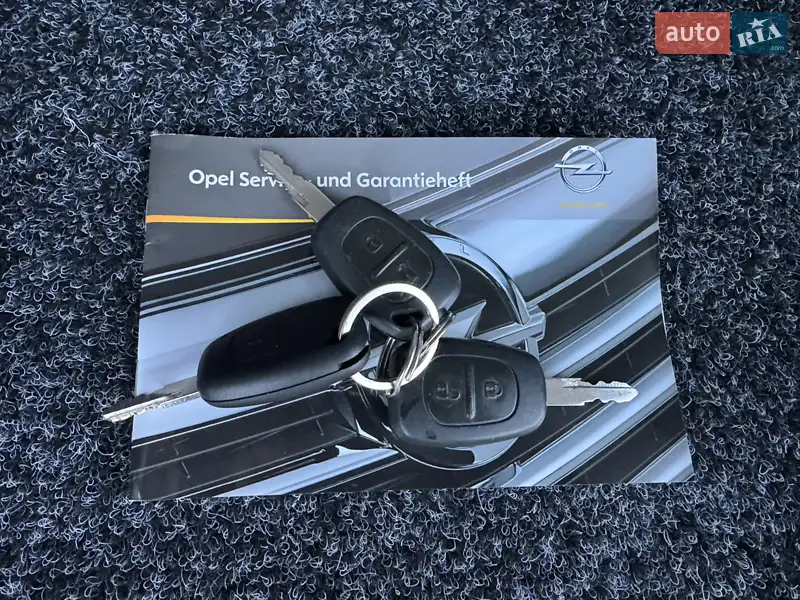 Минивэн Opel Vivaro 2012 в Луцке документ 8 фото Минивэн Opel Vivaro 2012 в Луцке документ