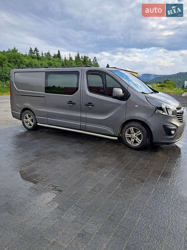 Мінівен Opel Vivaro 2015 в Львові фото 4 Мінівен Opel Vivaro 2015 в Львові