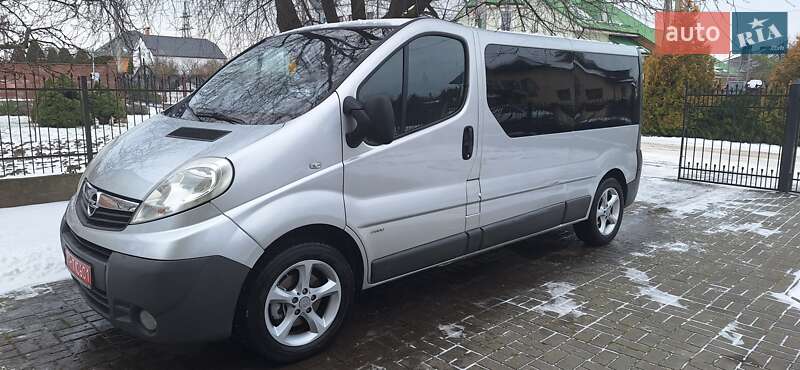 Хетчбек Opel Vivaro 2011 в Луцьку