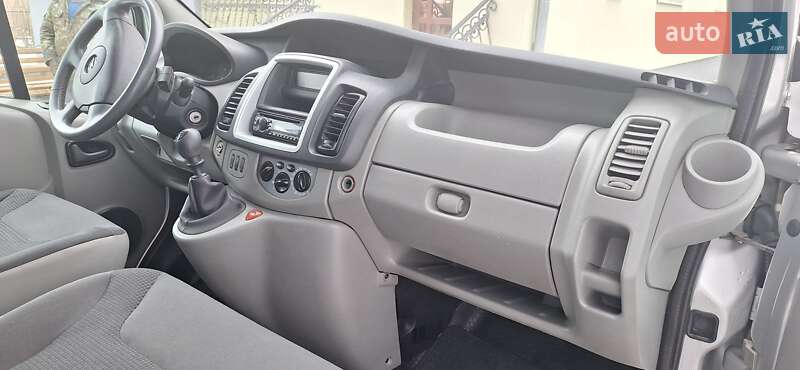 Хетчбек Opel Vivaro 2011 в Луцьку
