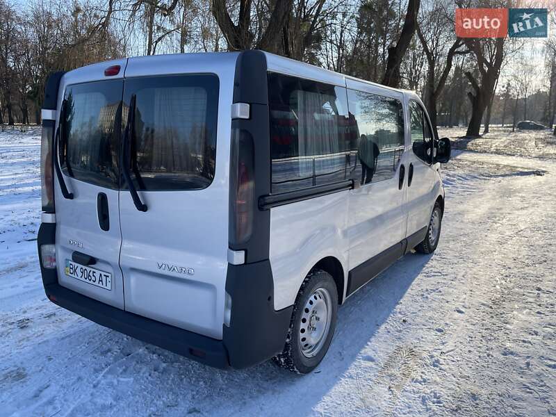 Мінівен Opel Vivaro 2005 в Рівному фото 6 Мінівен Opel Vivaro 2005 в Рівному