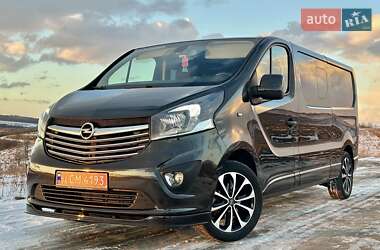 Мінівен Opel Vivaro 2016 в Бурштині
