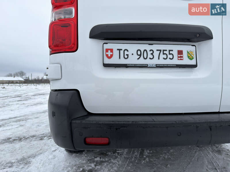 Вантажний фургон Opel Vivaro 2020 в Радивиліві