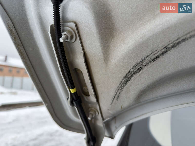 Вантажний фургон Opel Vivaro 2020 в Радивиліві