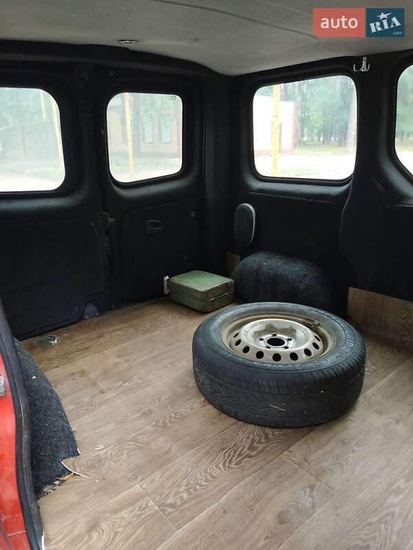 Мінівен Opel Vivaro 2001 в Іршанському