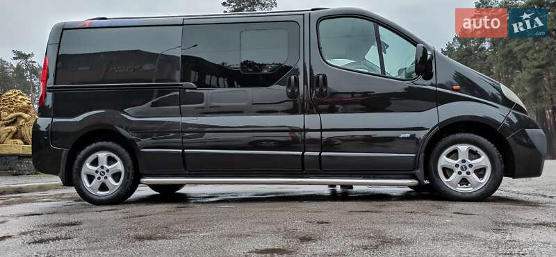 Минивэн Opel Vivaro 2013 в Дубно