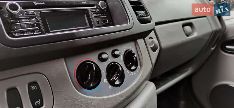 Минивэн Opel Vivaro 2013 в Дубно