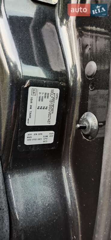 Минивэн Opel Vivaro 2013 в Дубно