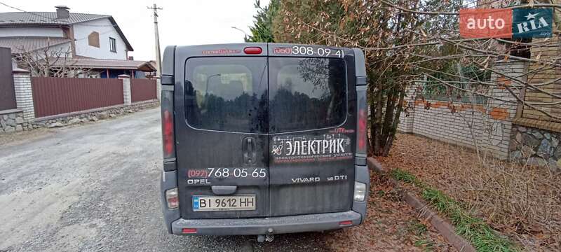 Минивэн Opel Vivaro 2004 в Горишних Плавнях