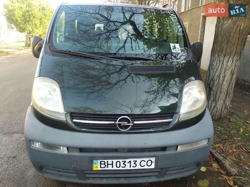Минивэн Opel Vivaro 2002 в Белгороде-Днестровском