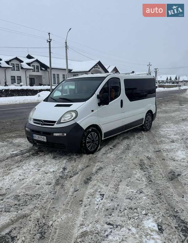 Opel Vivaro 2005