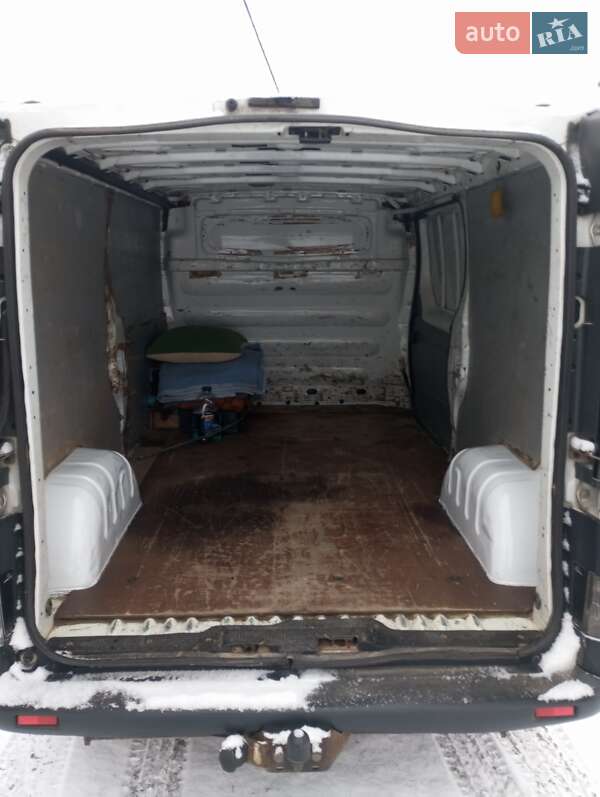 Минивэн Opel Vivaro 2005 в Ужгороде