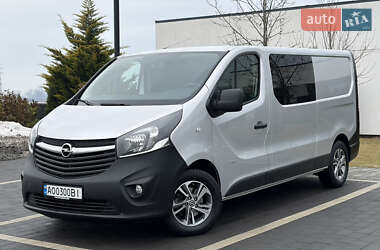 Грузовой фургон Opel Vivaro 2017 в Мукачево
