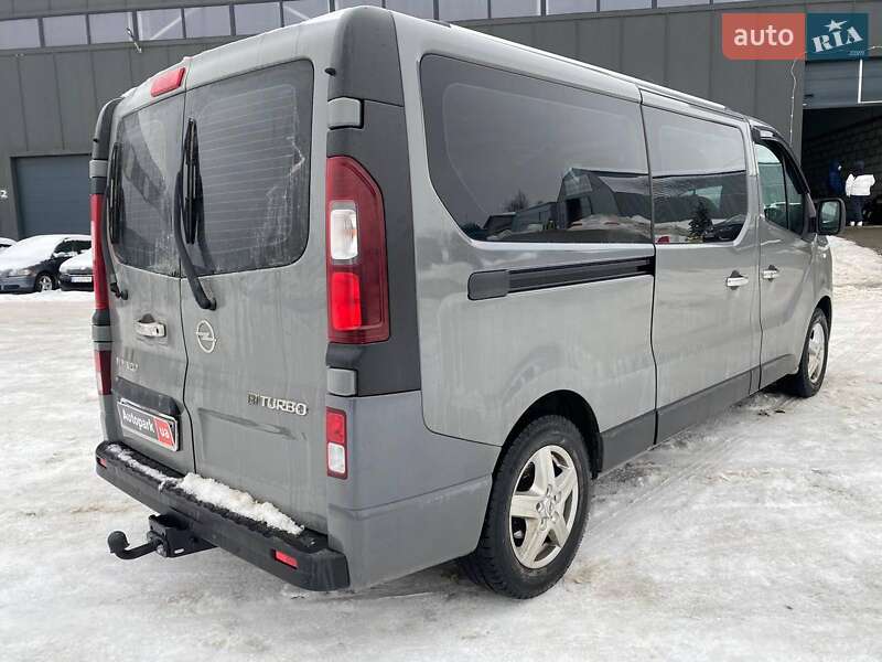 Минивэн Opel Vivaro 2015 в Львове