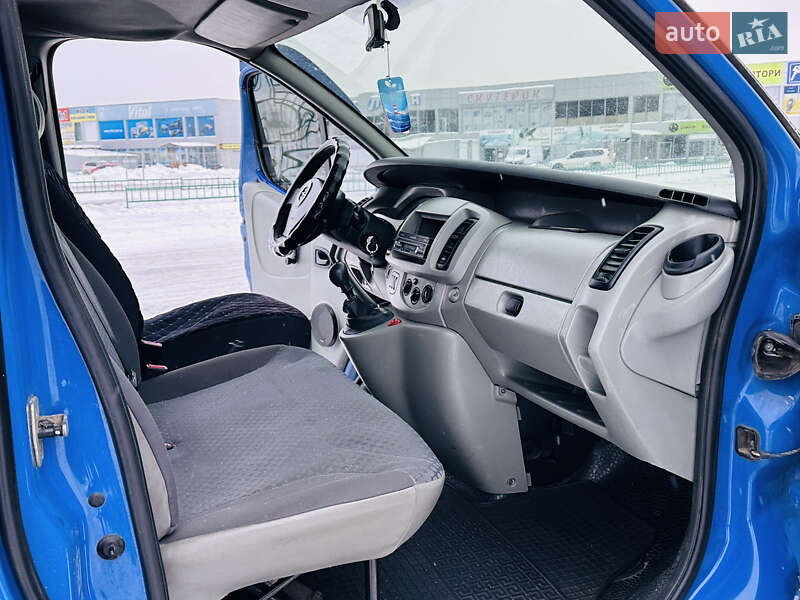 Минивэн Opel Vivaro 2005 в Харькове