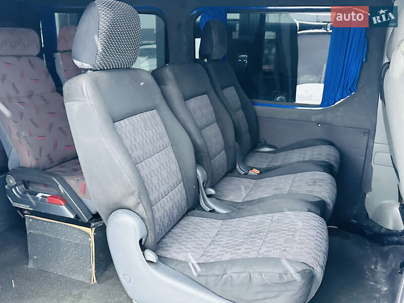 Минивэн Opel Vivaro 2005 в Харькове