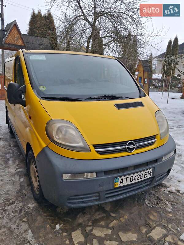 Opel Vivaro 2004