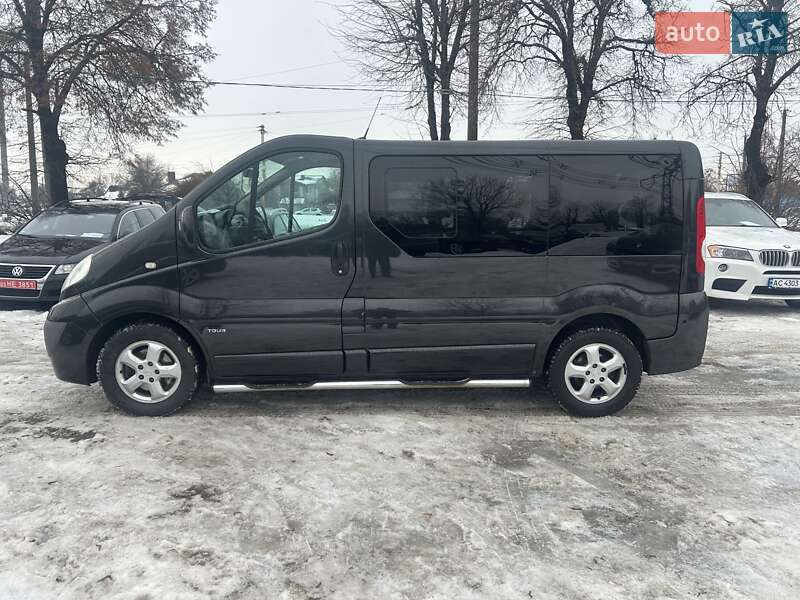 Минивэн Opel Vivaro 2011 в Луцке