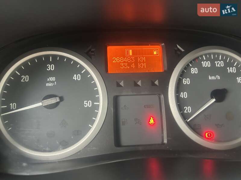 Минивэн Opel Vivaro 2011 в Луцке