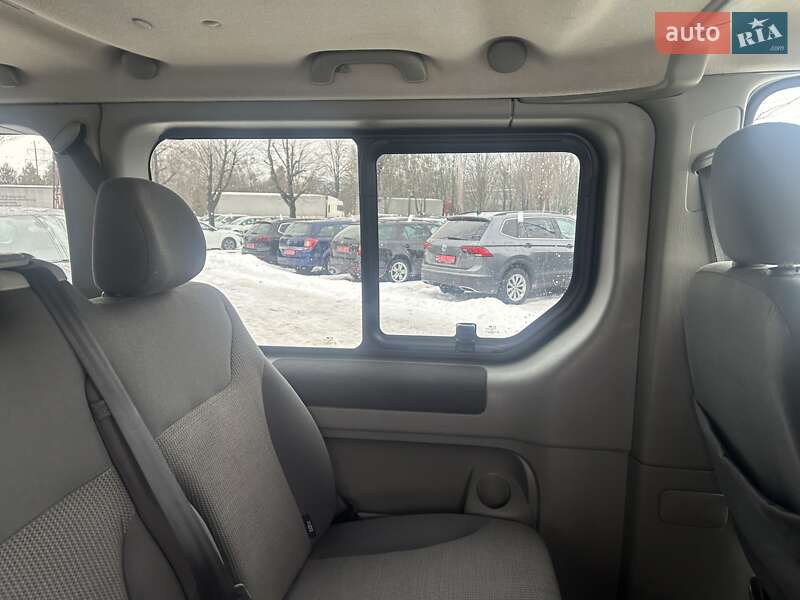 Минивэн Opel Vivaro 2011 в Луцке