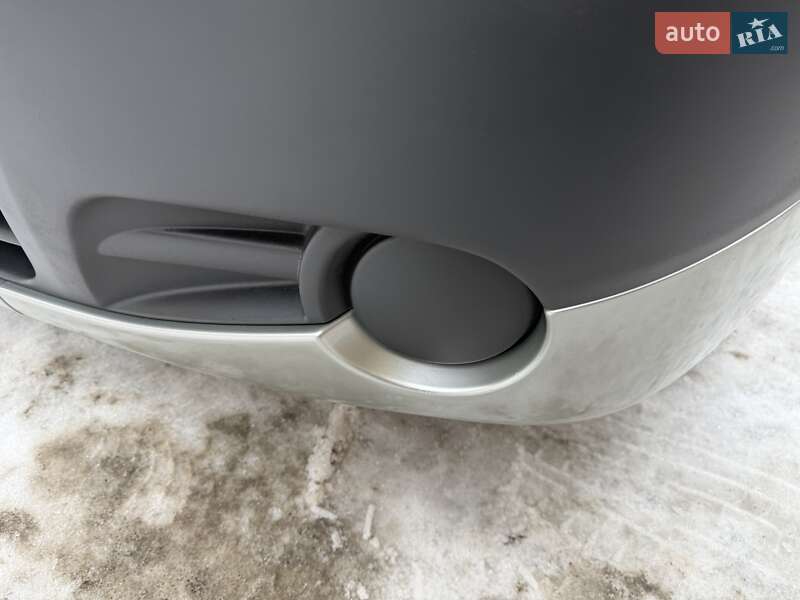 Минивэн Opel Vivaro 2012 в Львове