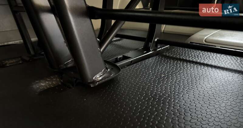 Минивэн Opel Vivaro 2012 в Львове