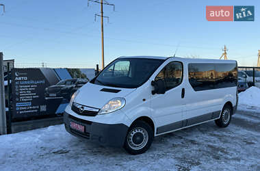 Минивэн Opel Vivaro 2013 в Ровно