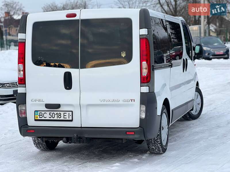 Минивэн Opel Vivaro 2007 в Стрые