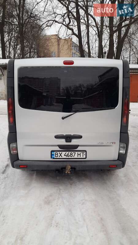 Минивэн Opel Vivaro 2005 в Хмельницком