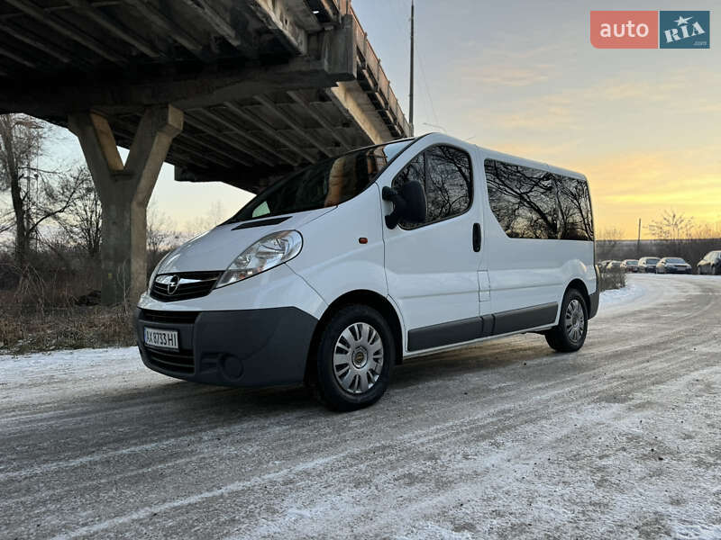 Минивэн Opel Vivaro 2009 в Днепре