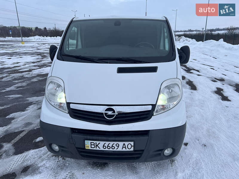 Opel Vivaro 2013