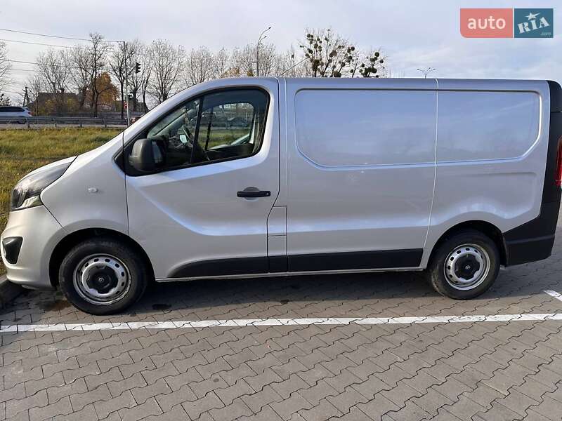 Грузовой фургон Opel Vivaro 2017 в Вышгороде