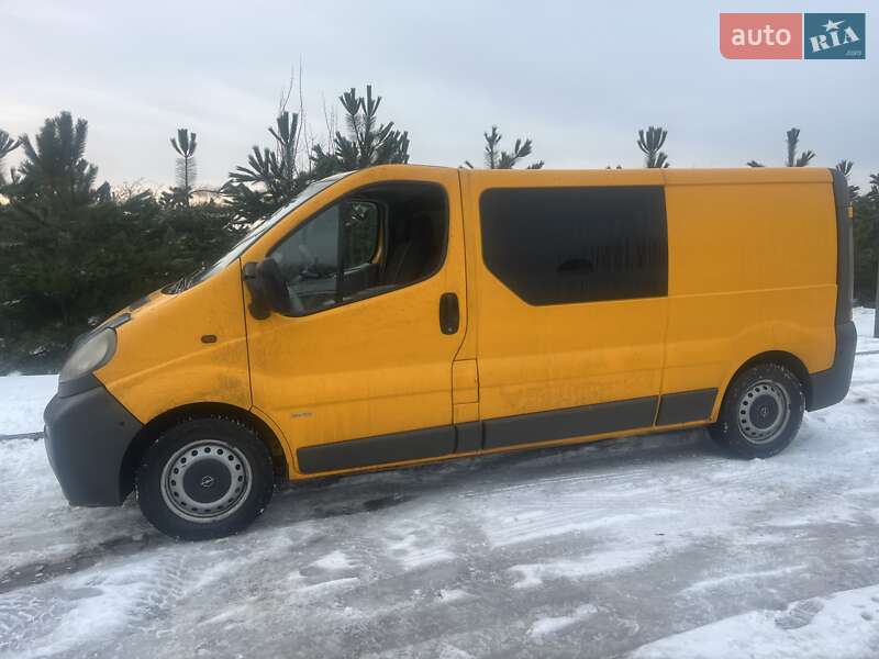 Opel Vivaro 2006
