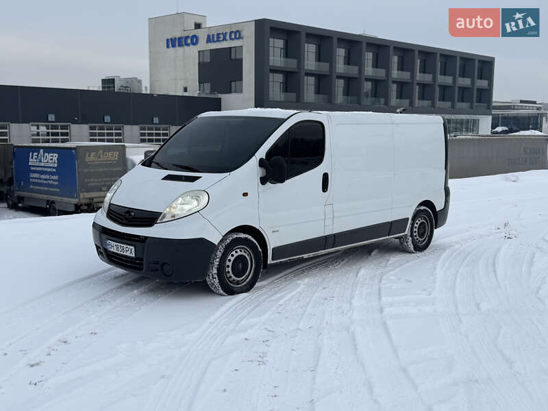 Грузовой фургон Opel Vivaro 2012 в Львове фото Грузовой фургон Opel Vivaro 2012 в Львове