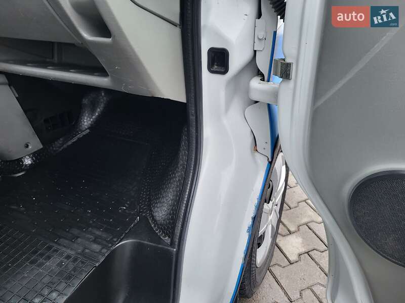 Грузопассажирский фургон Opel Vivaro 2011 в Хмельницком фото 57 Грузопассажирский фургон Opel Vivaro 2011 в Хмельницком